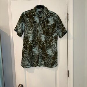 Van Heusen Green and Black Casual Button Down Shirt